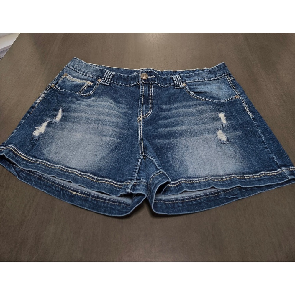 Maurices Original Distressed Denim Shorts Medium Wash Blue Plus Size 24 5MA5159P